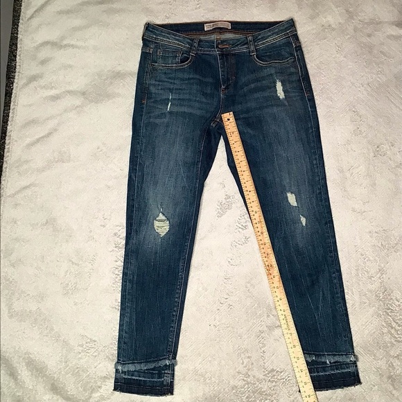 Zara Basic Z1975 Denim Skinny Lightly Distressed Raw Hem Fit Jeans EU38 US6 - Picture 12 of 16
